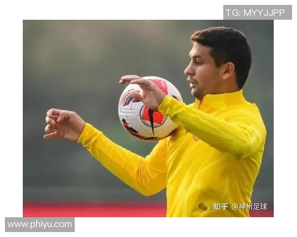 专一足球明星的职业生涯与个人魅力探秘，如何在绿茵场上书写传奇故事